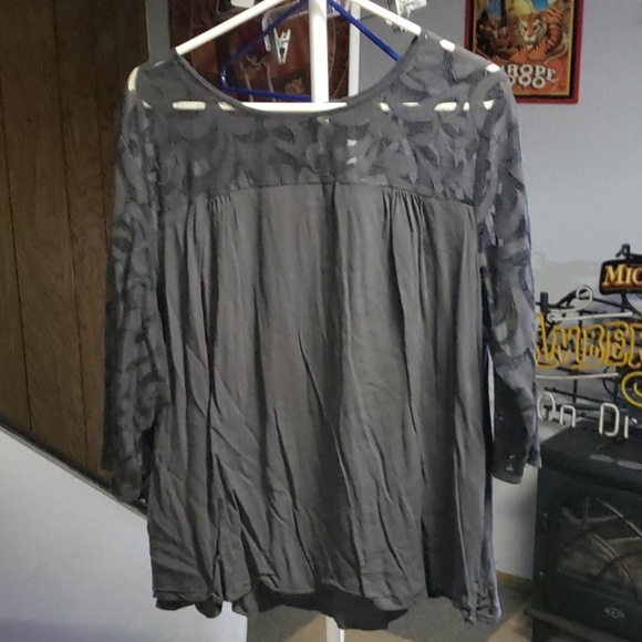 Old Navy Tops - Sheer lace 3/4 sleeve gray boho top.